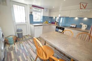40, Langdale Terrace, Headingley, Leeds LS6 3DY