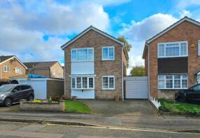 20, Stubble Close, Northampton NN2 8DS