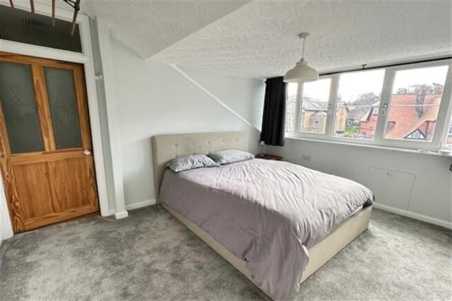 2 bed Flat for sale Image 7