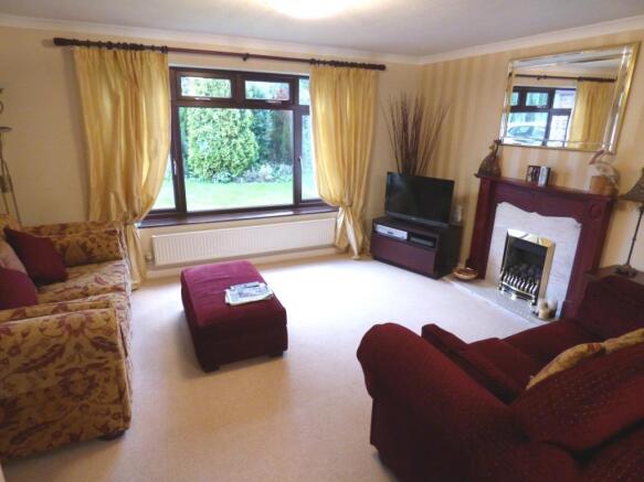 LOUNGE2