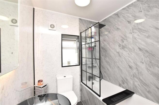 2 bed Terraced for sale Image 6