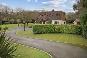 Amberwood, Cuttinglye Road, Crawley Down RH10 4LR