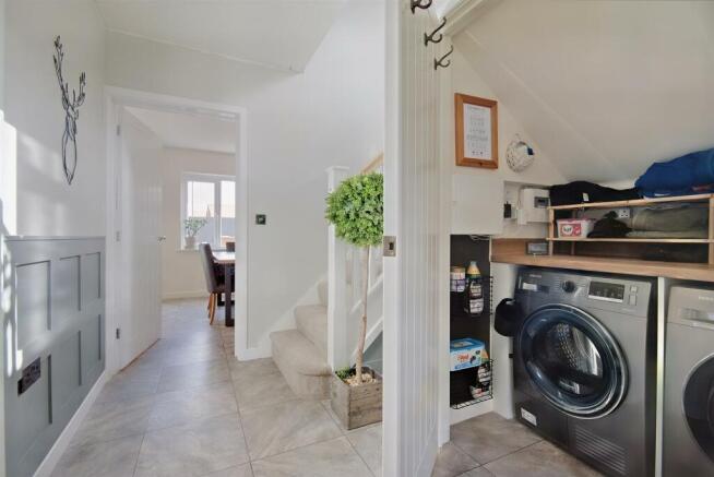8545078-interior26-800.JPG