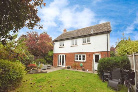 Fawkner Close, Chelmer Village, Chelmsford