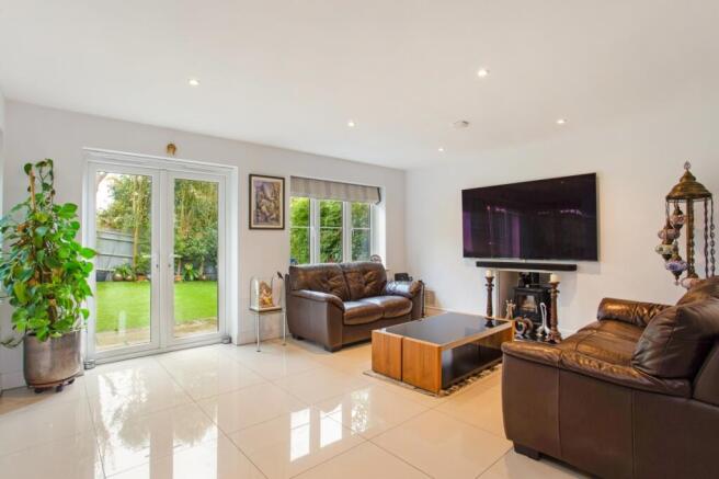 12 Bushnell Place...