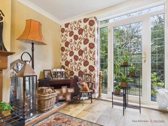 4 bed Detached for sale Image 8