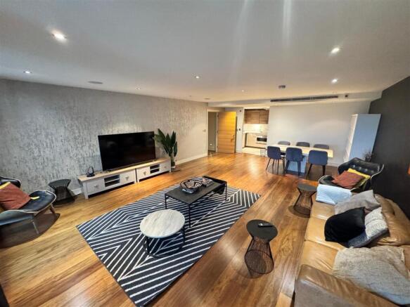 WhatsApp Image 2025-09-11 at 11.19.57 (4).jpeg