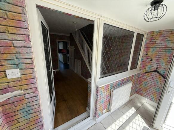 3 bed Semi-Detached for sale Image 9