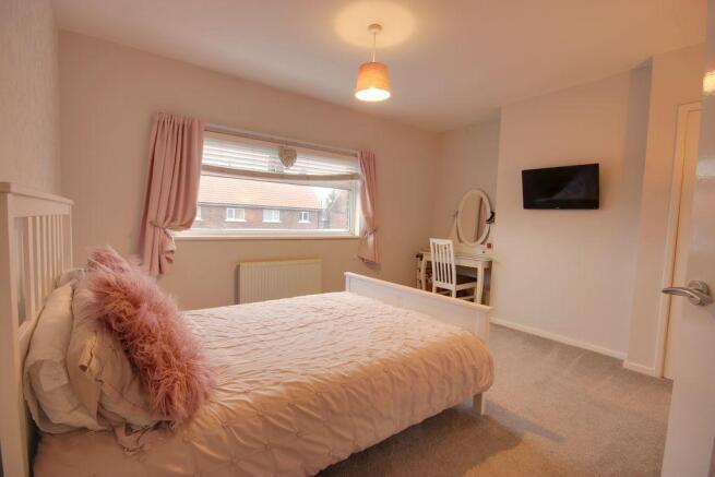 Bedroom 1 (Double)
