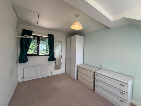 4 bed Detached to rent Image 6