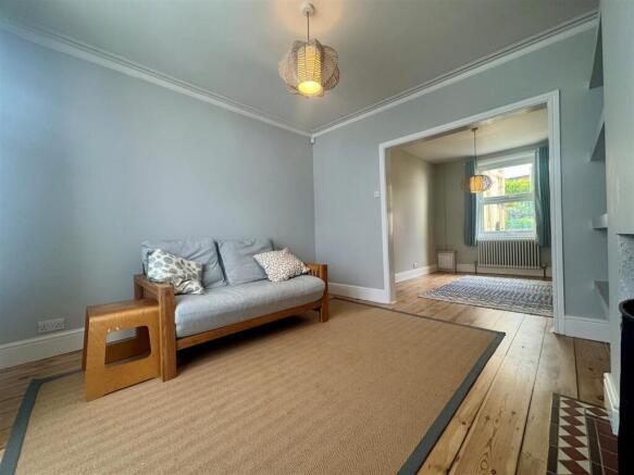 lounge 4.jpg