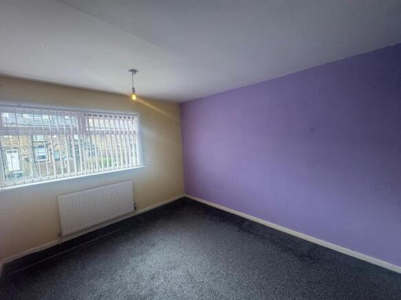 3 bed Semi-Detached for sale Image 8