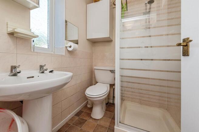 4 bed Semi-Detached for sale Image 9