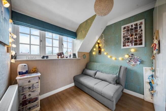 3 bed Terraced for sale Image 11