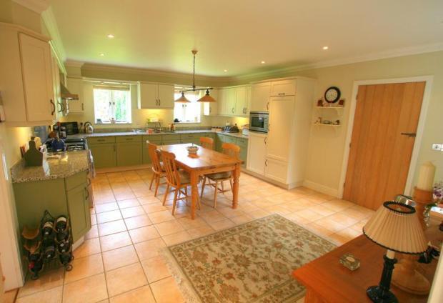 Kitchen/Breakfast