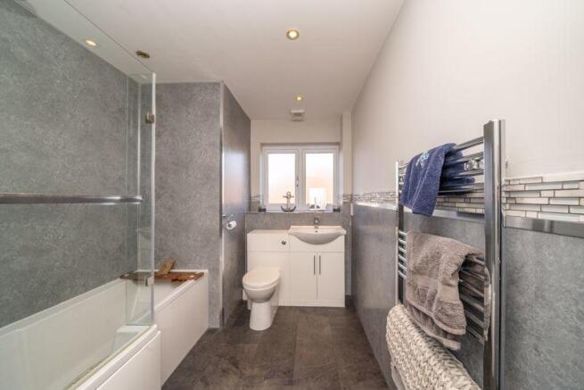 HOUSE BATHROOM