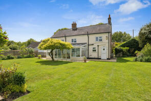 2 Kingswood Cottage, Ermin Street, Lambourn Woodlands, Hungerford RG17 7TS