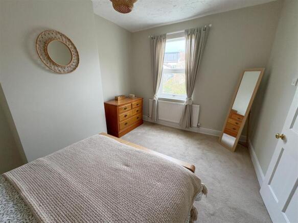 Bedroom 2.jpg