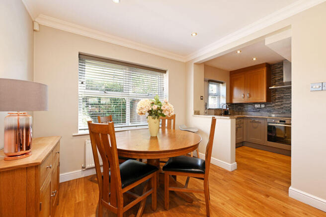 3 bed Terraced for sale Image 8