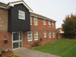 10, Hazelwood, Thundersley, Benfleet SS7 4NW