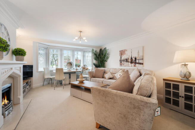 203 Inner Promenade, Lytham St Annes, FY8 photo 3
