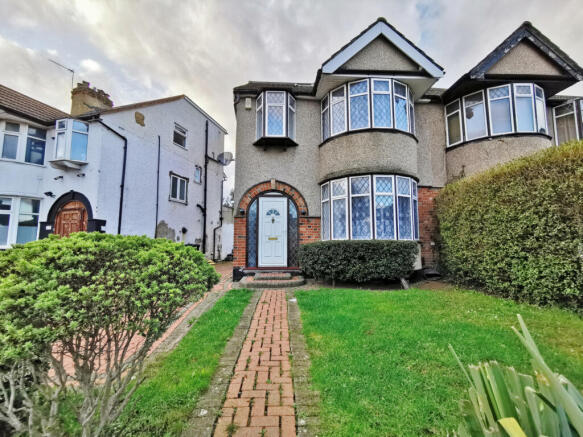 4 Bed Semi-Detached