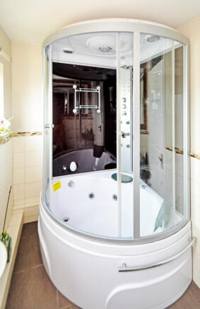 Jacuzzi/Steam