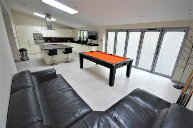Kitchen/diner/family Room