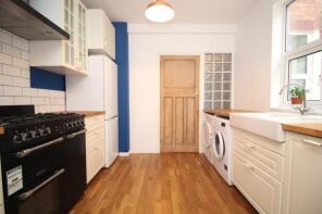 24, Valley View, Jesmond, Newcastle Upon Tyne NE2 2JS
