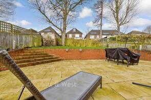 2, Bankside, Epsom KT17 3AR