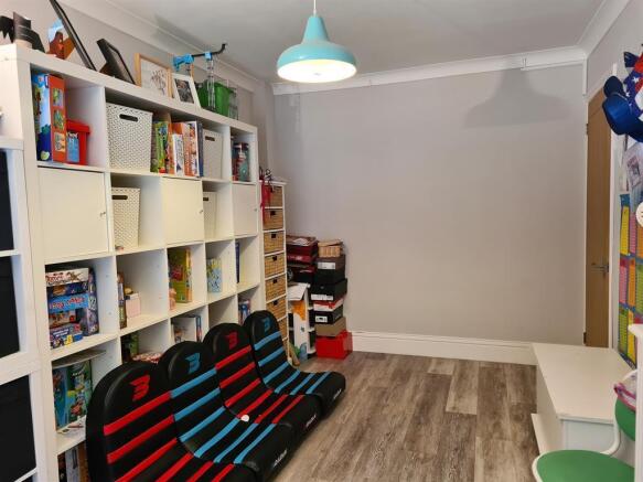 Photo 9
