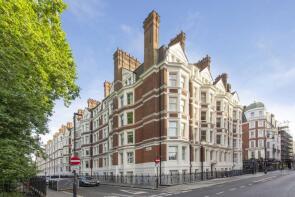 81, Ridgmount Gardens, London WC1E 7AY