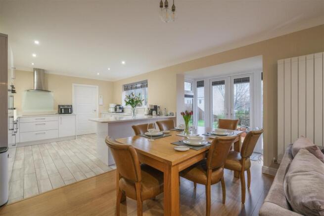 Open Plan Kitchen / Diner