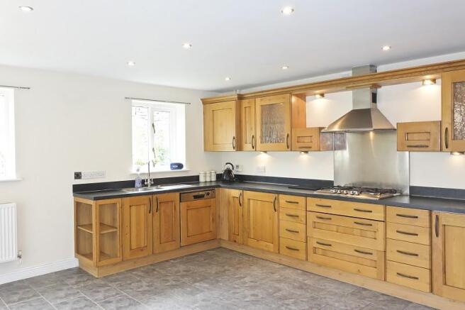 Kitchen / Breakfast Room