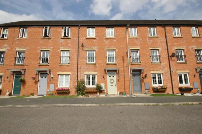 4-bed terraced on Warburton Close, Barnton, CW8, £240,000