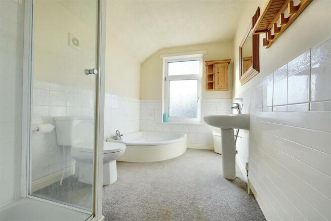 Bathroom.jpg