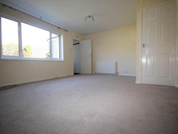 36 Chestnut Way Loun