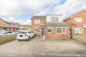 5, Juniper Close, Ashford TN23 3JY