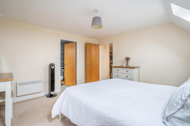 2 bed Apartment for sale Image 10