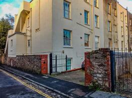Garden Flat, 13, Melrose Place, Clifton, Bristol BS8 2NQ