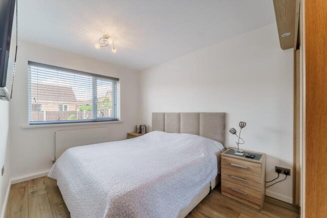 2 bed Semi-Detached Bungalow for sale Image 9