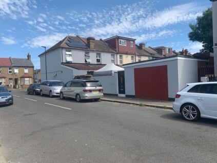 Cromwell Road, Hounslow, TW3