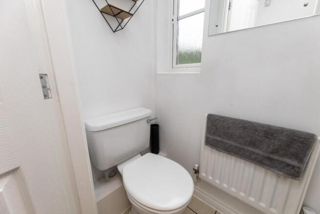 3 bed Link Detached House for sale Image 8
