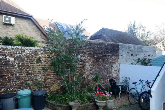 Communal Garden.jpg