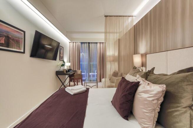 Super King Size Bed
