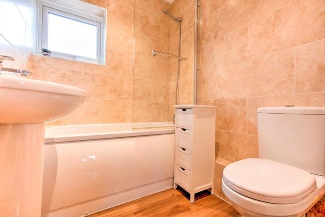 Bathroom2.jpg