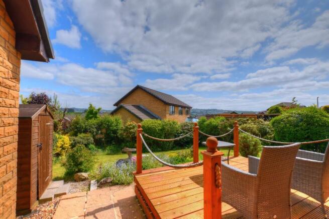 EXT BACK GARDEN 2.jpg
