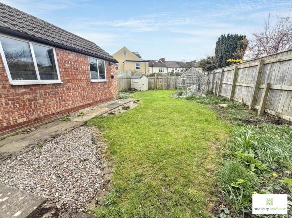 3 bed Semi-Detached for sale Image 4