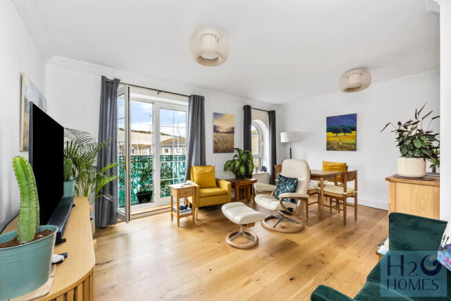 Wellington Court,...