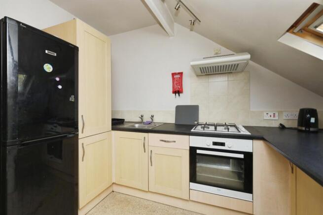 8 bed Terraced for sale Image 7